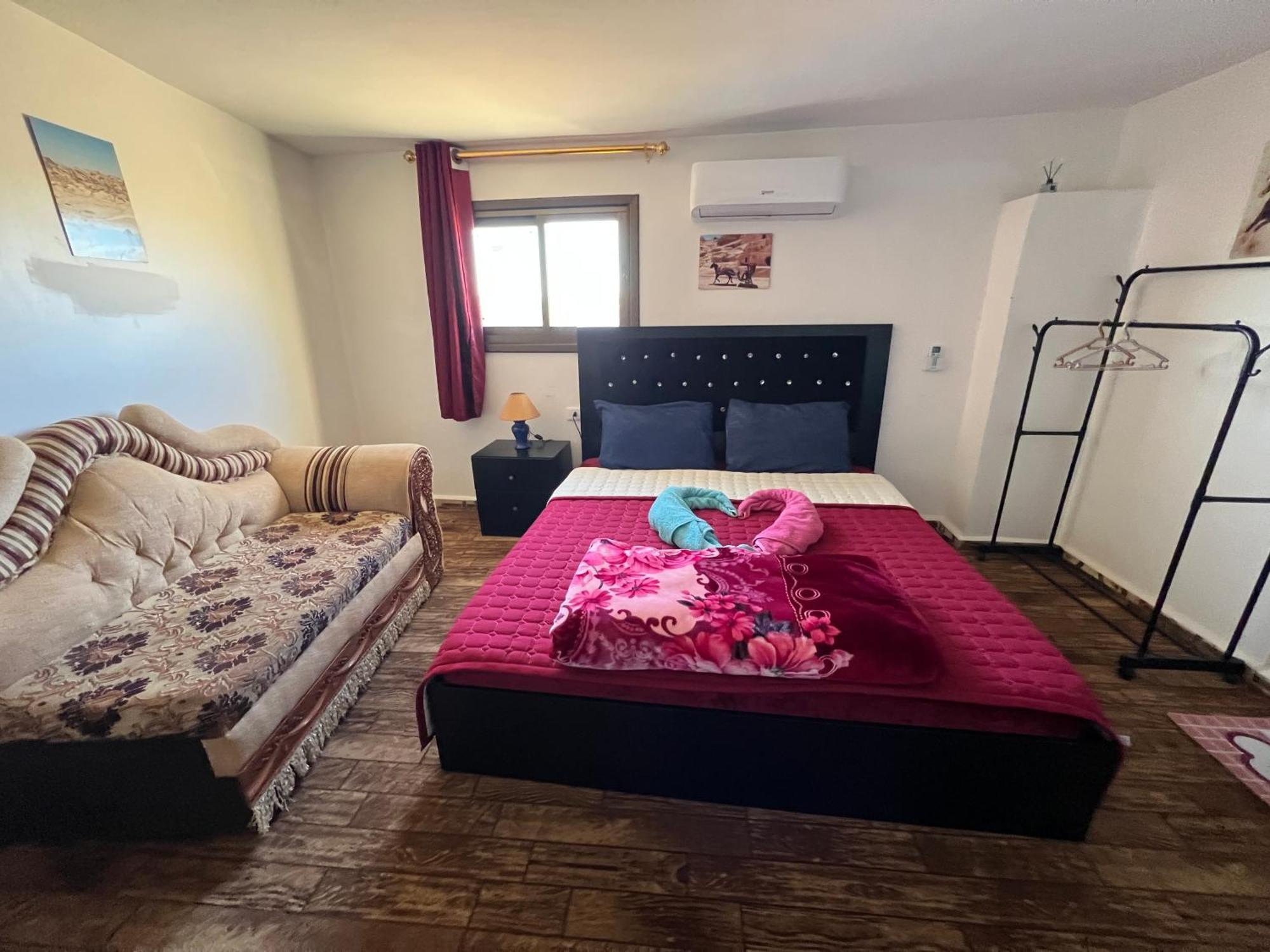Petra Royal Ranch Bed & Breakfast Wadi Musa Exterior photo