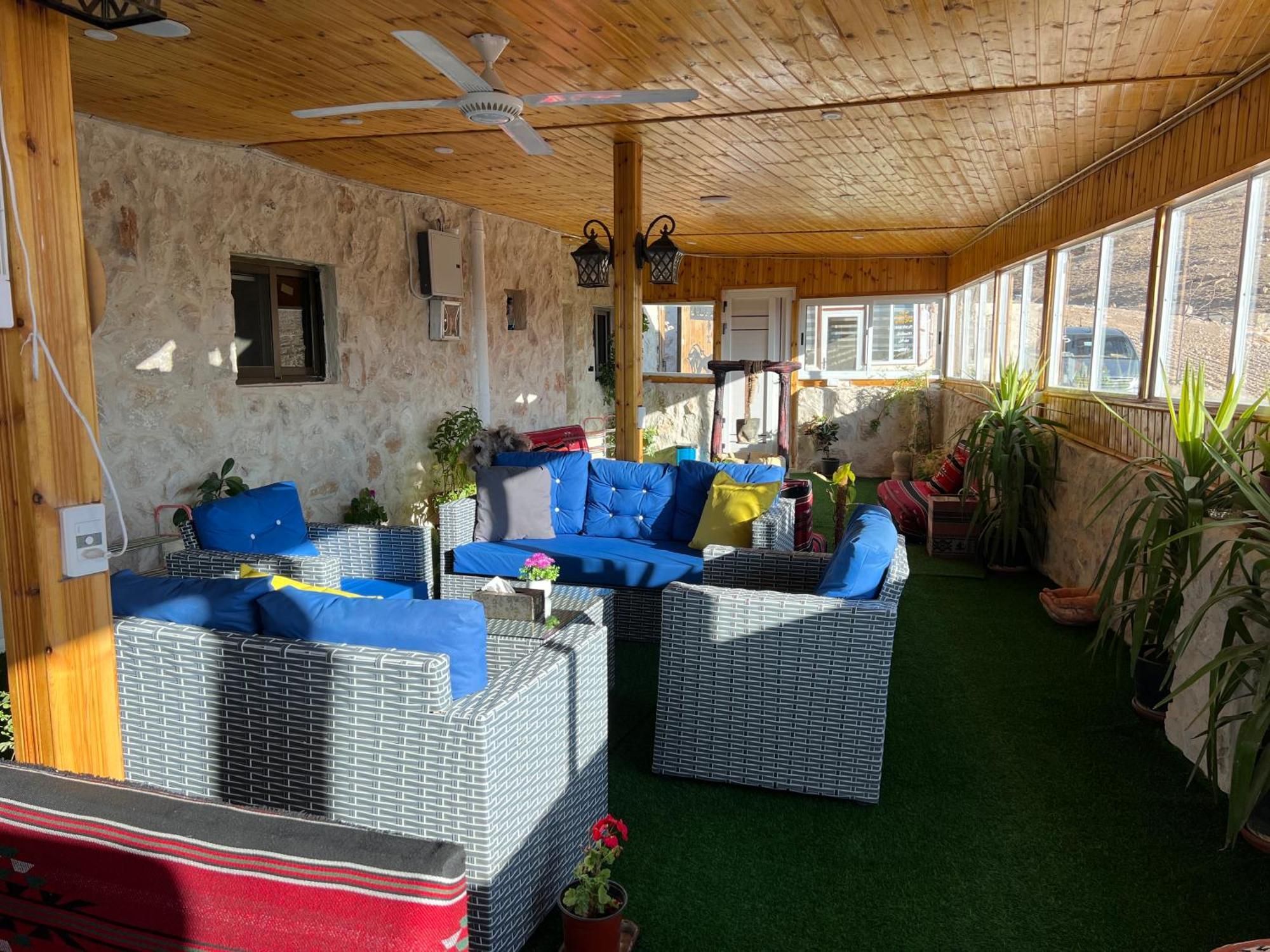 Petra Royal Ranch Bed & Breakfast Wadi Musa Exterior photo